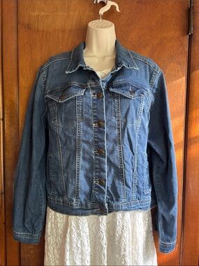 DB established 1962 soft and thin denim jacket size Large preowned